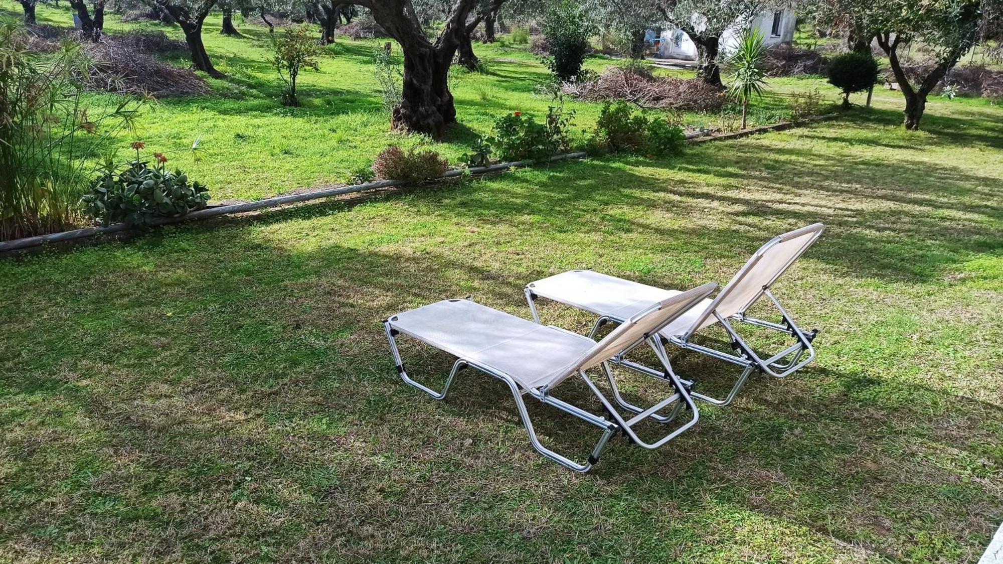 Nafpaktos Cottage By The Sea For Travelers And Dreamers! Exterior photo